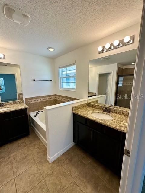 For Rent: $2,850 (4 beds, 2 baths, 1890 Square Feet)