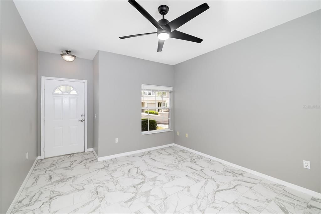 Active With Contract: $240,000 (2 beds, 2 baths, 1156 Square Feet)