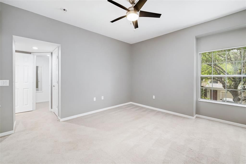 Active With Contract: $240,000 (2 beds, 2 baths, 1156 Square Feet)