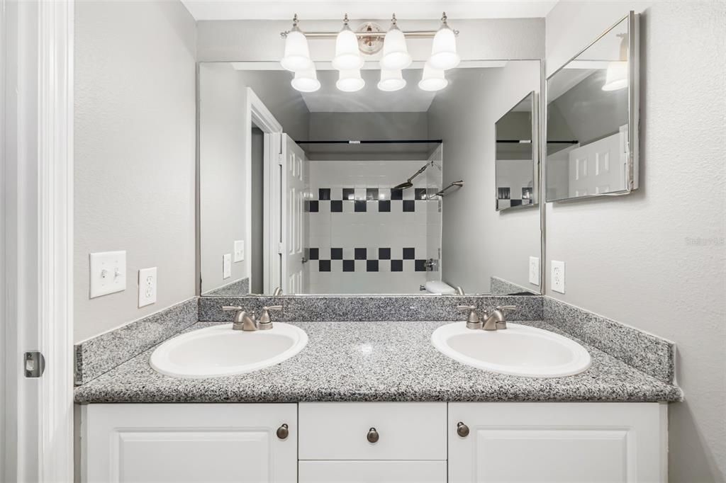 Active With Contract: $240,000 (2 beds, 2 baths, 1156 Square Feet)