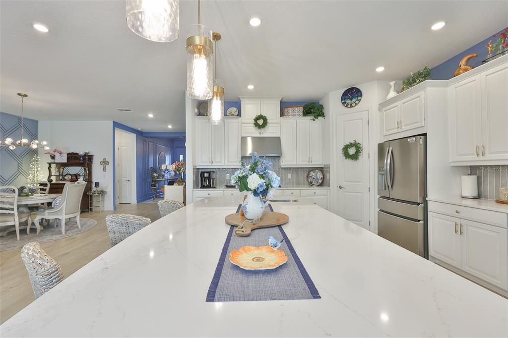 En Venta: $764,900 (3 camas, 3 baños, 3072 Pies cuadrados)