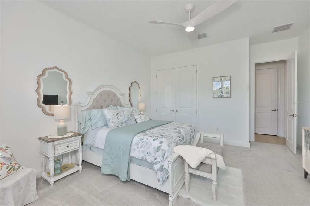 En Venta: $764,900 (3 camas, 3 baños, 3072 Pies cuadrados)