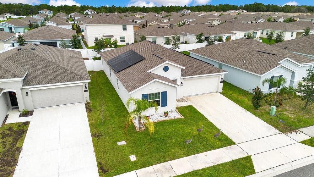 For Sale: $300,000 (4 beds, 2 baths, 1950 Square Feet)