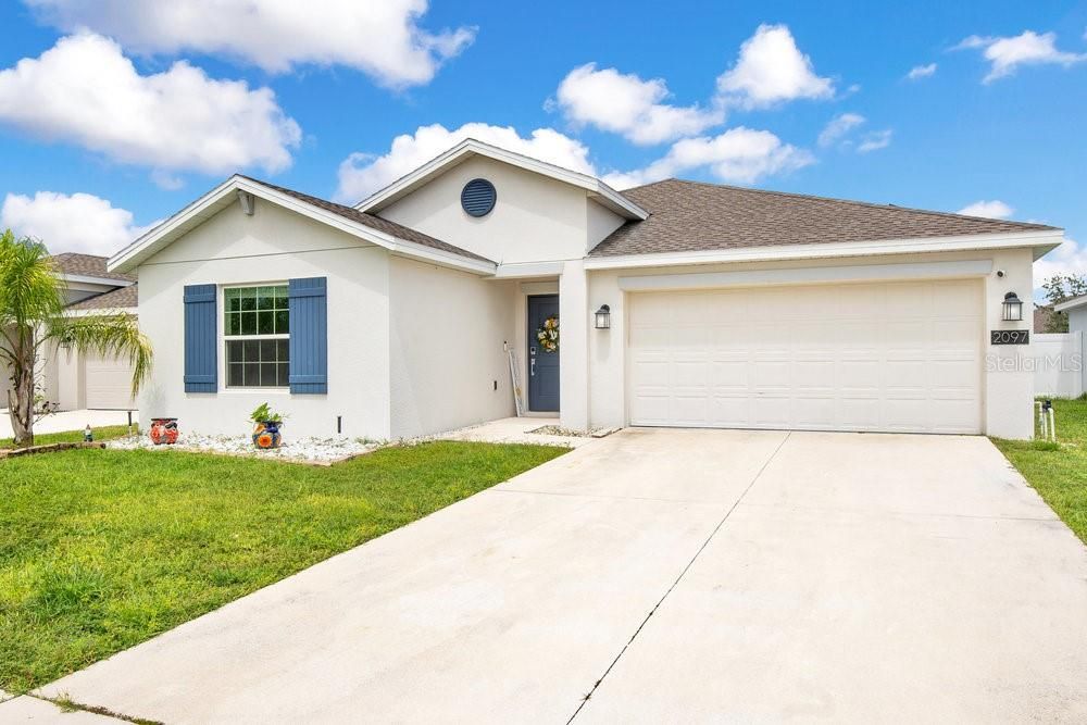 For Sale: $300,000 (4 beds, 2 baths, 1950 Square Feet)