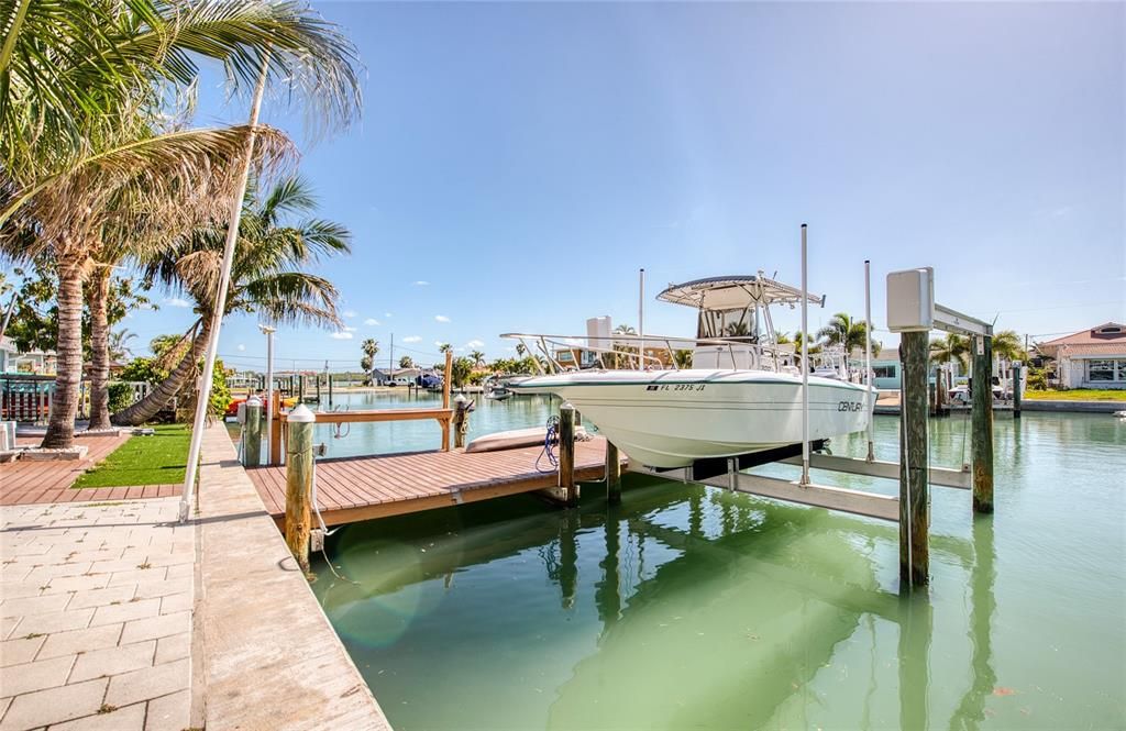 For Sale: $1,299,000 (3 beds, 3 baths, 2436 Square Feet)