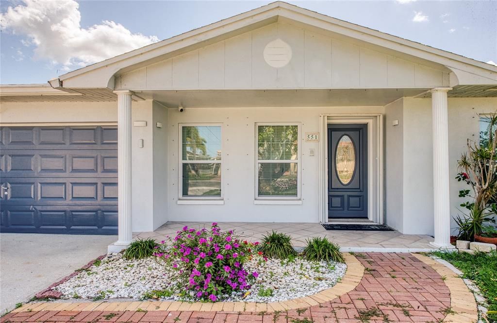 For Sale: $1,299,000 (3 beds, 3 baths, 2436 Square Feet)