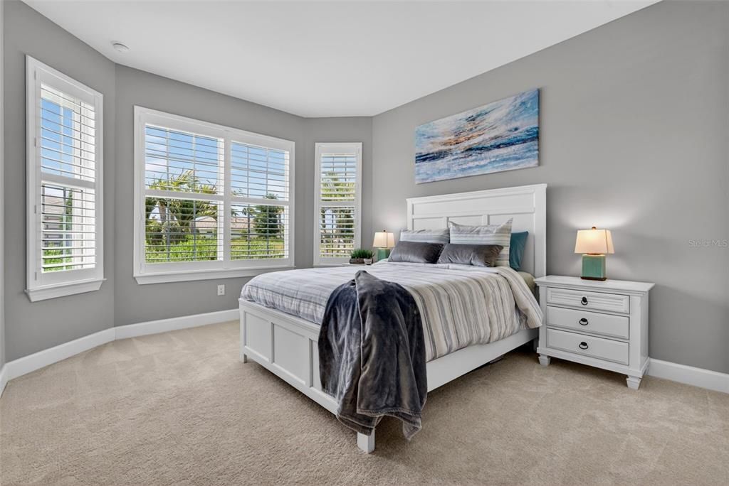 Active With Contract: $764,900 (3 beds, 3 baths, 2117 Square Feet)