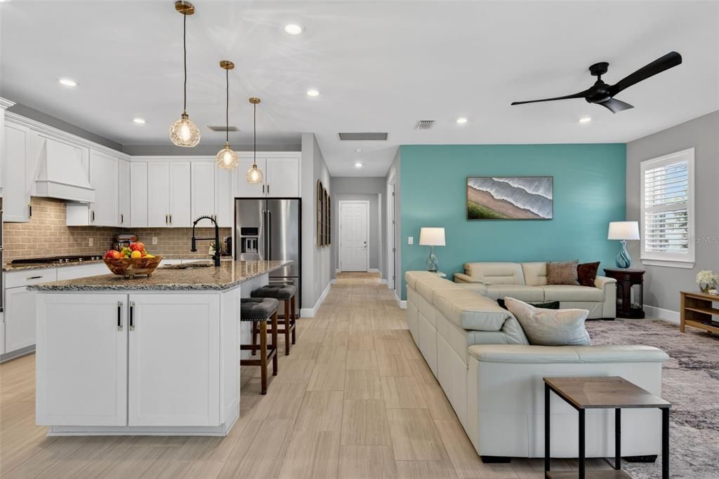 Active With Contract: $764,900 (3 beds, 3 baths, 2117 Square Feet)