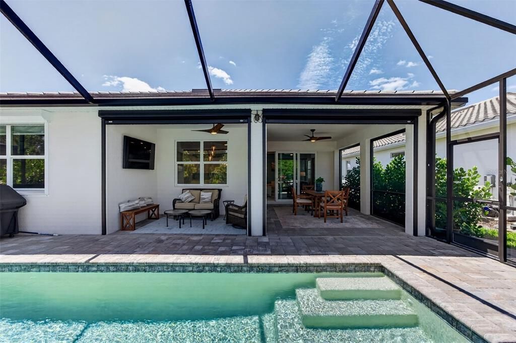 Active With Contract: $764,900 (3 beds, 3 baths, 2117 Square Feet)