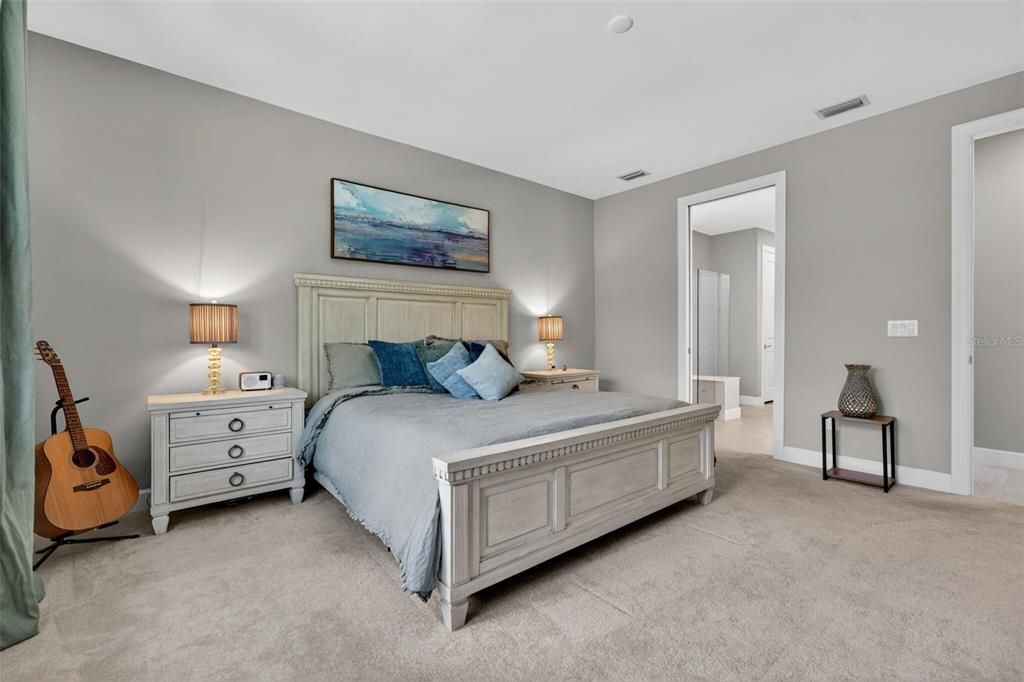 Active With Contract: $764,900 (3 beds, 3 baths, 2117 Square Feet)