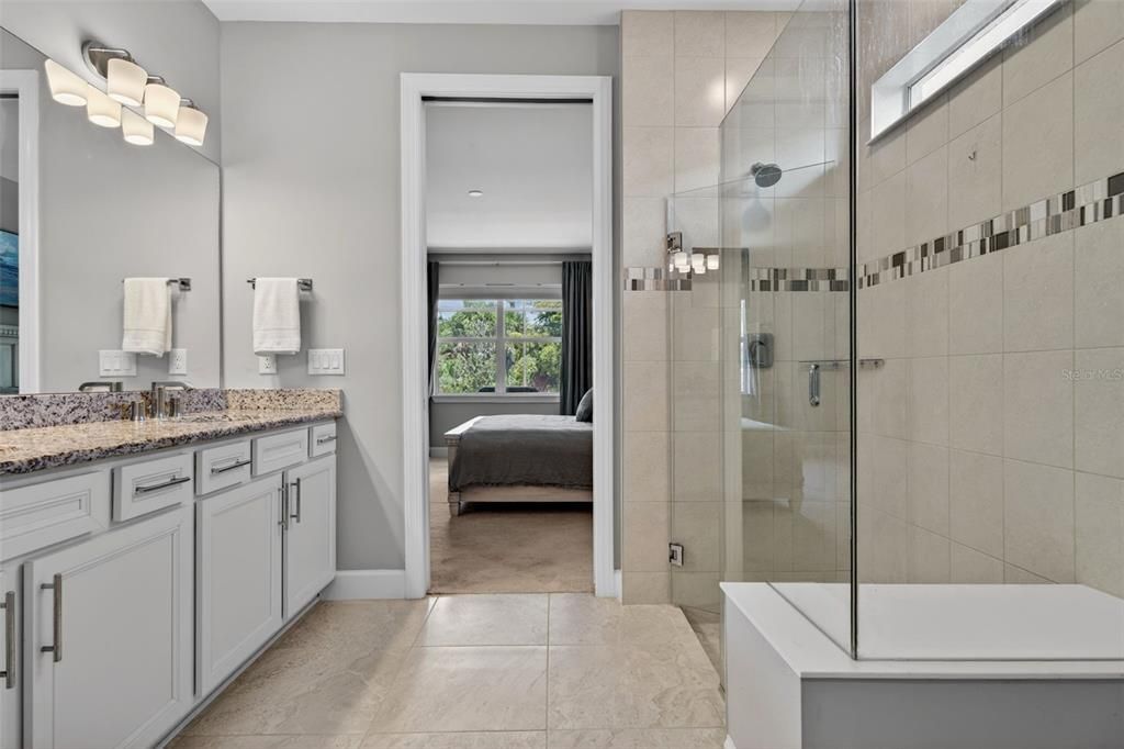 Active With Contract: $764,900 (3 beds, 3 baths, 2117 Square Feet)