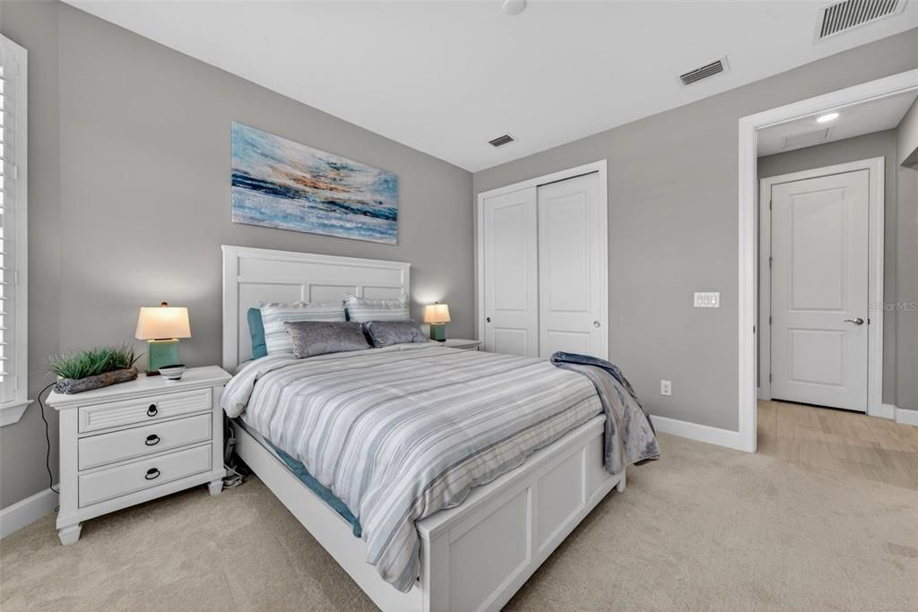 Active With Contract: $764,900 (3 beds, 3 baths, 2117 Square Feet)