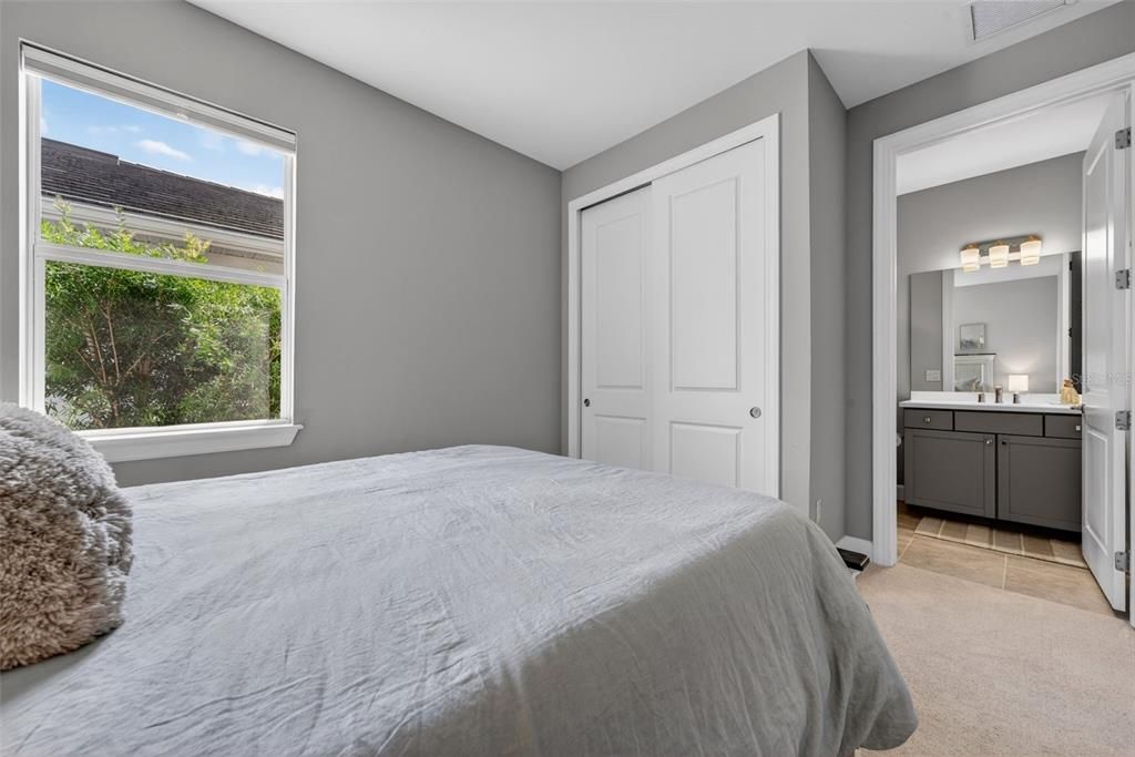 Active With Contract: $764,900 (3 beds, 3 baths, 2117 Square Feet)