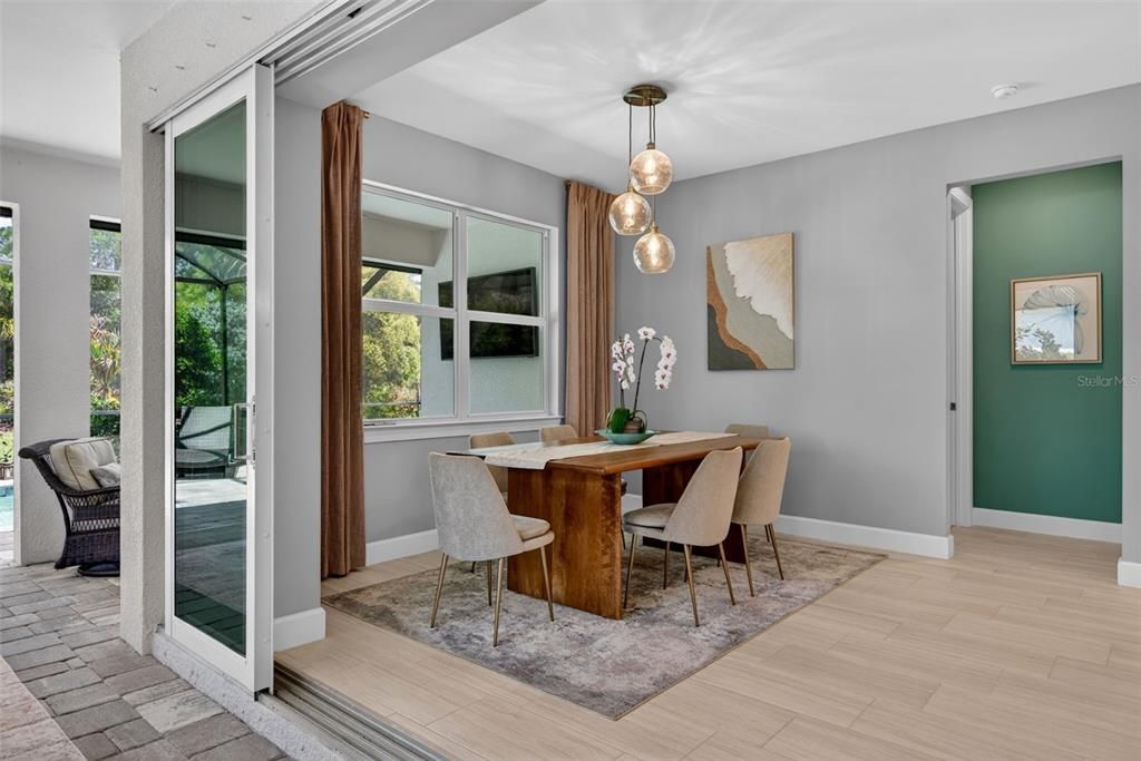 Active With Contract: $764,900 (3 beds, 3 baths, 2117 Square Feet)