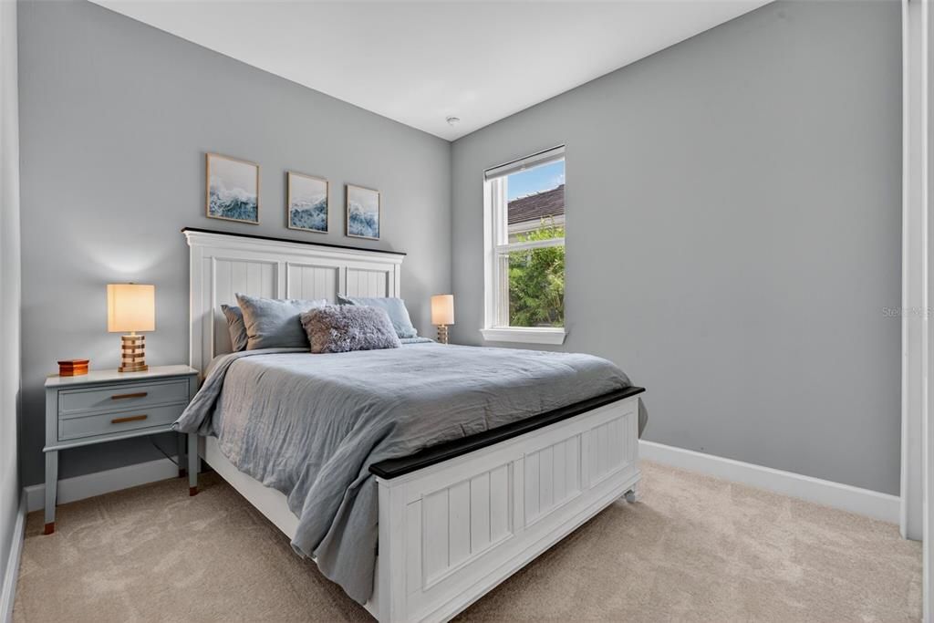 Active With Contract: $764,900 (3 beds, 3 baths, 2117 Square Feet)