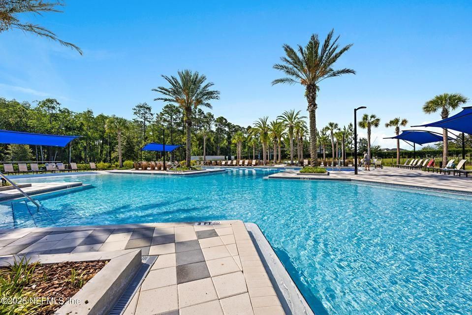 For Sale: $585,000 (4 beds, 3 baths, 2492 Square Feet)