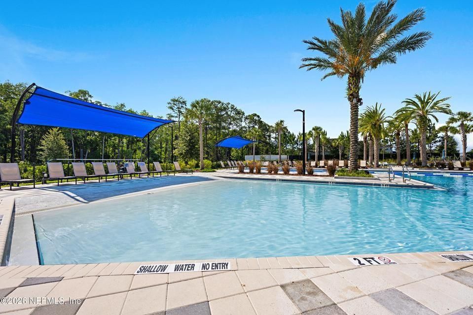For Sale: $585,000 (4 beds, 3 baths, 2492 Square Feet)