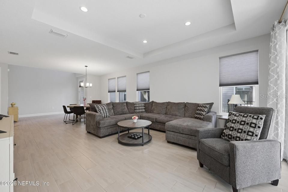 For Sale: $585,000 (4 beds, 3 baths, 2492 Square Feet)
