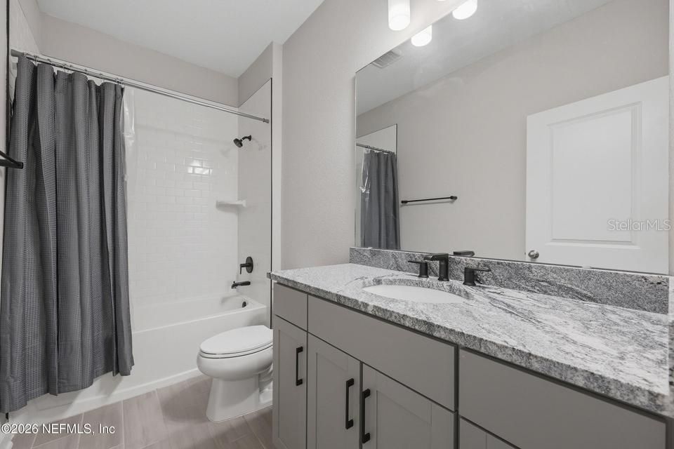 For Sale: $585,000 (4 beds, 3 baths, 2492 Square Feet)