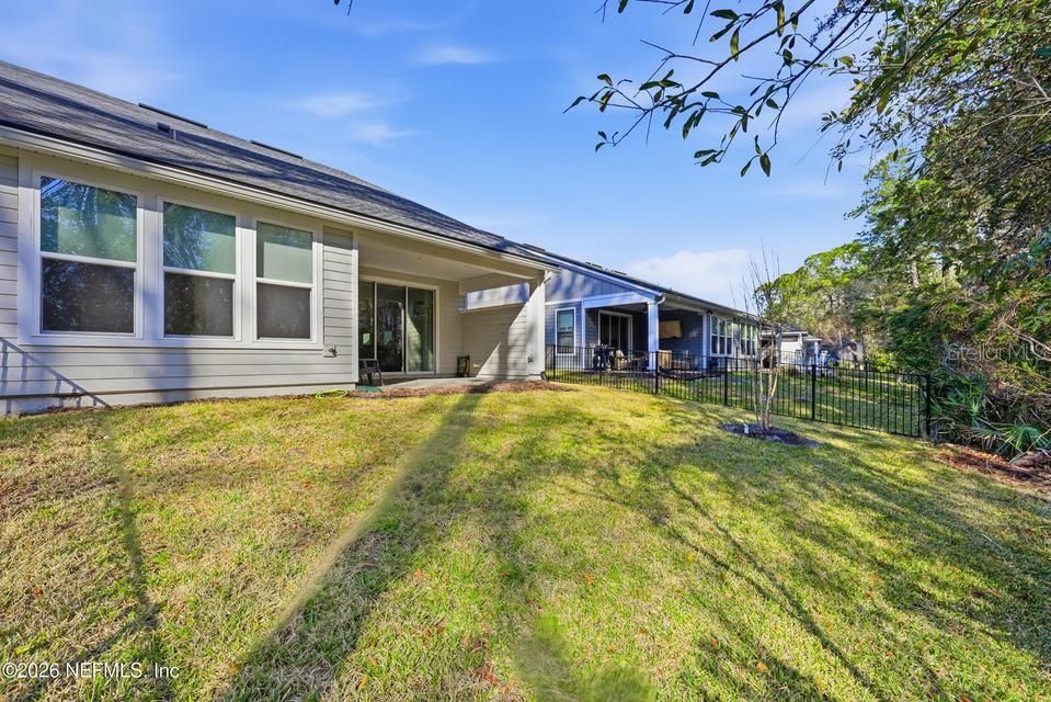 For Sale: $585,000 (4 beds, 3 baths, 2492 Square Feet)