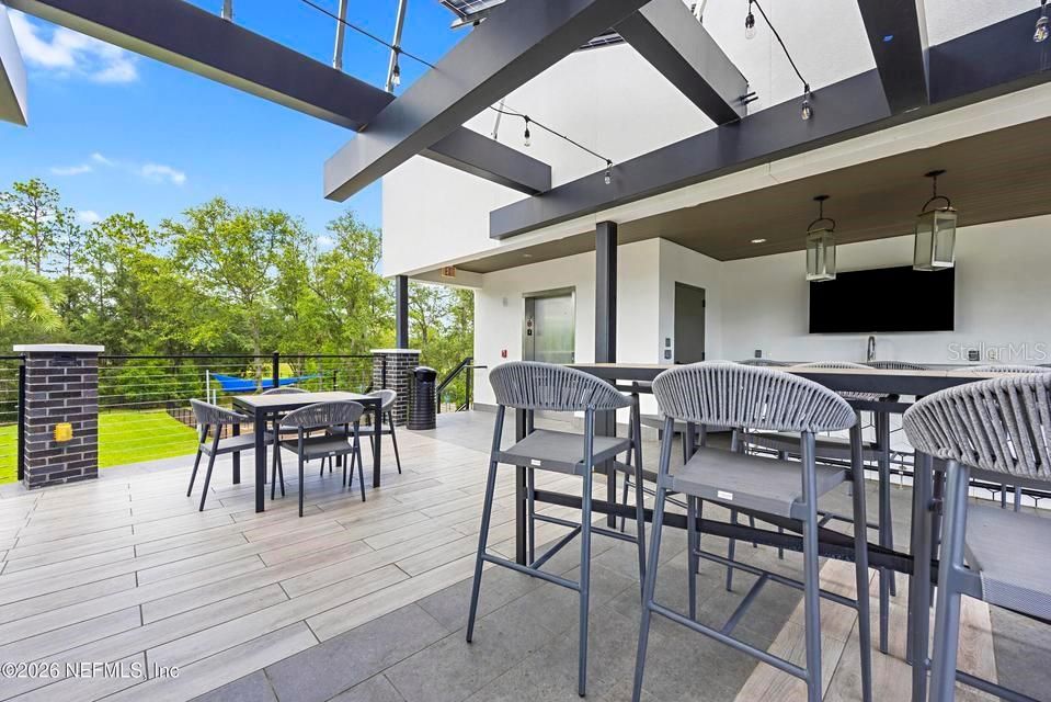 For Sale: $585,000 (4 beds, 3 baths, 2492 Square Feet)