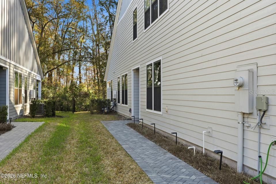 For Sale: $585,000 (4 beds, 3 baths, 2492 Square Feet)