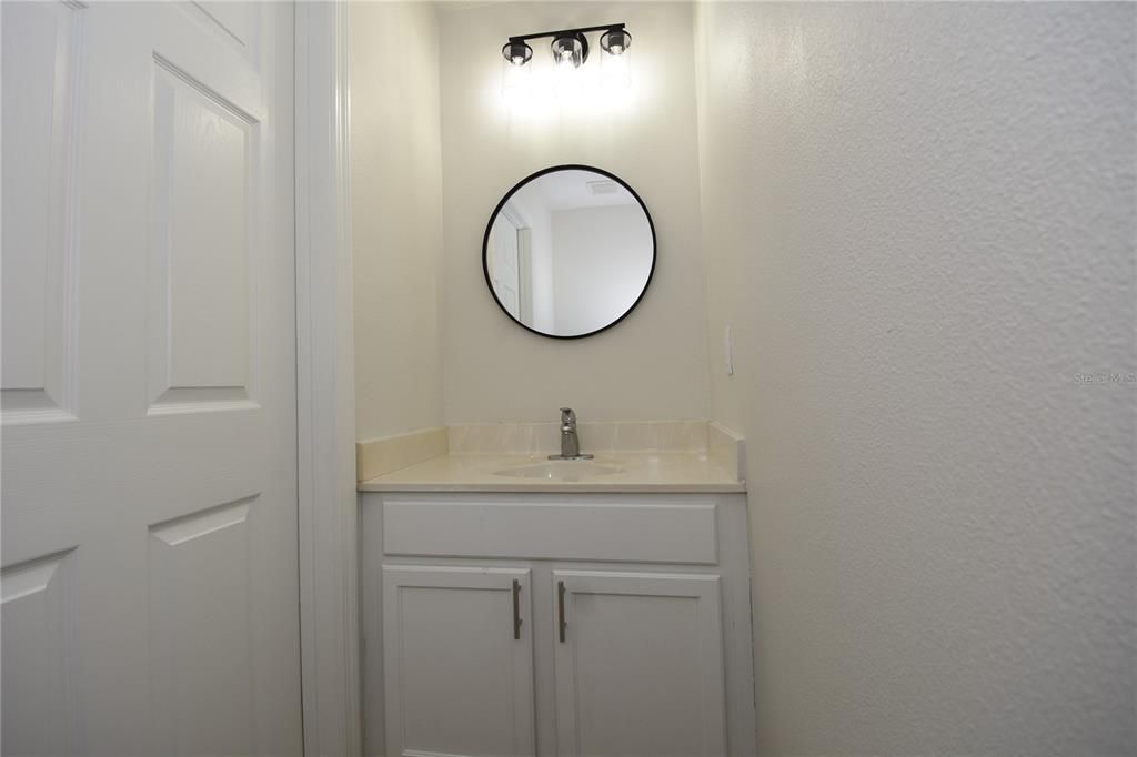 For Rent: $2,700 (5 beds, 2 baths, 2900 Square Feet)
