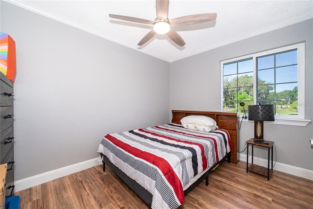 For Sale: $299,999 (4 beds, 2 baths, 1200 Square Feet)