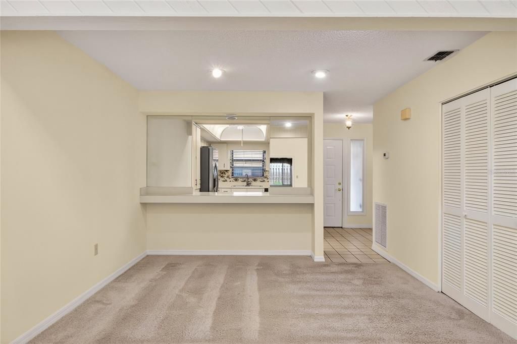 For Sale: $169,000 (2 beds, 2 baths, 1605 Square Feet)