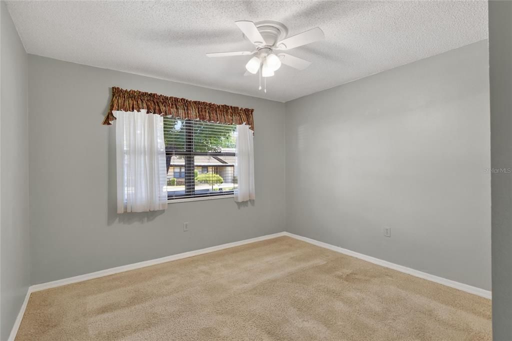 For Sale: $169,000 (2 beds, 2 baths, 1605 Square Feet)