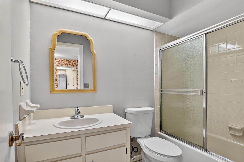 For Sale: $169,000 (2 beds, 2 baths, 1605 Square Feet)