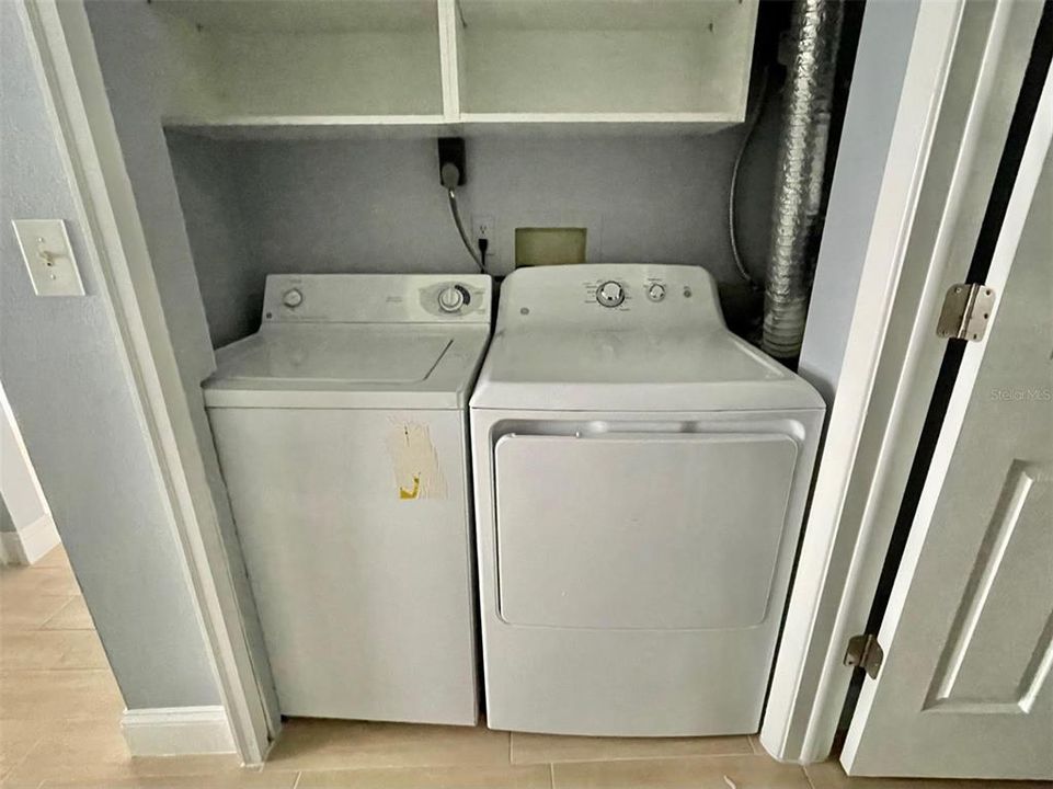 For Rent: $1,500 (2 beds, 1 baths, 972 Square Feet)