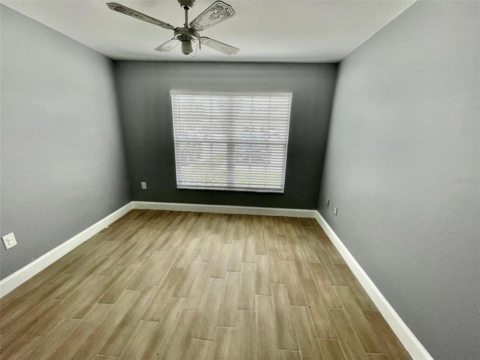 For Rent: $1,500 (2 beds, 1 baths, 972 Square Feet)