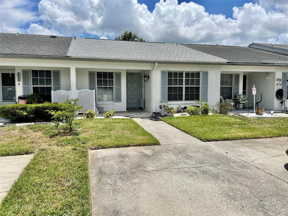 For Rent: $1,500 (2 beds, 1 baths, 972 Square Feet)