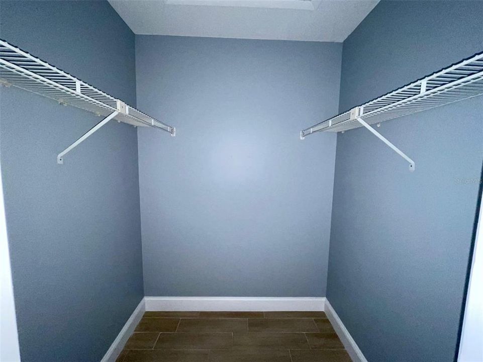 For Rent: $1,500 (2 beds, 1 baths, 972 Square Feet)