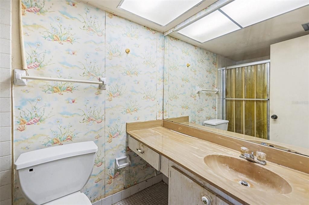 Activo con contrato: $89,950 (1 camas, 1 baños, 930 Pies cuadrados)