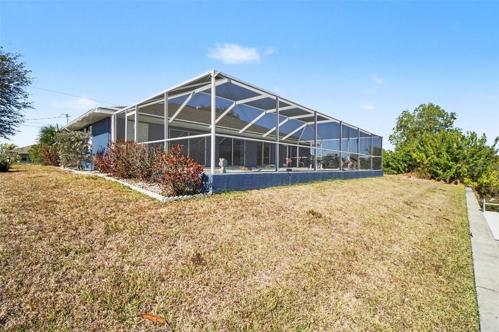 En Venta: $449,900 (3 camas, 2 baños, 2104 Pies cuadrados)