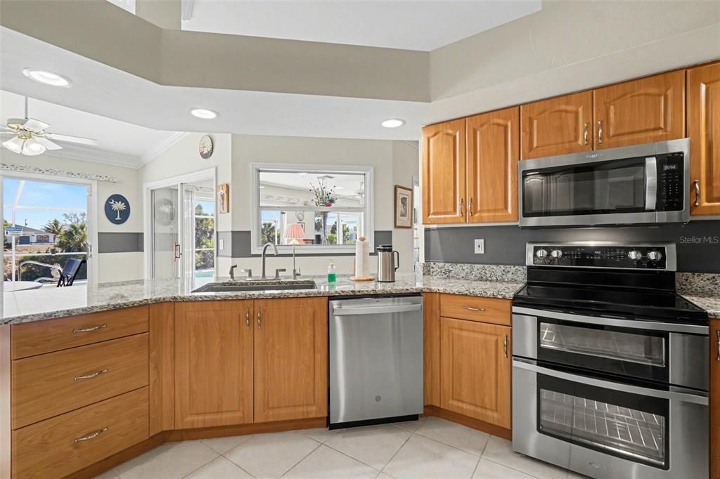 En Venta: $449,900 (3 camas, 2 baños, 2104 Pies cuadrados)