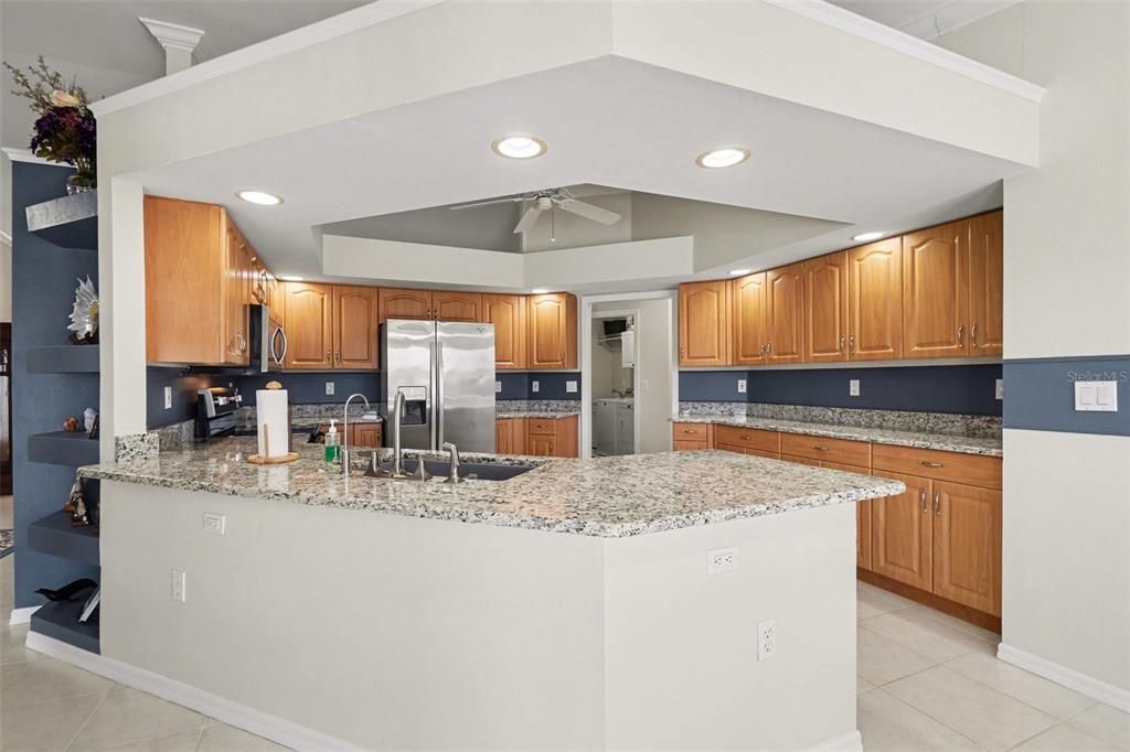 En Venta: $449,900 (3 camas, 2 baños, 2104 Pies cuadrados)