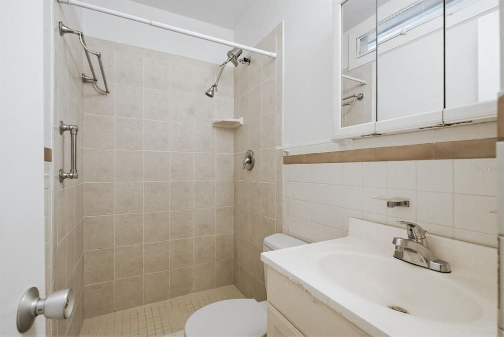 En Venta: $100,000 (2 camas, 2 baños, 979 Pies cuadrados)