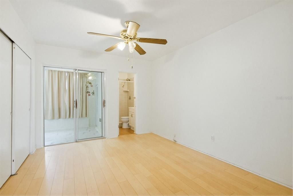 En Venta: $100,000 (2 camas, 2 baños, 979 Pies cuadrados)