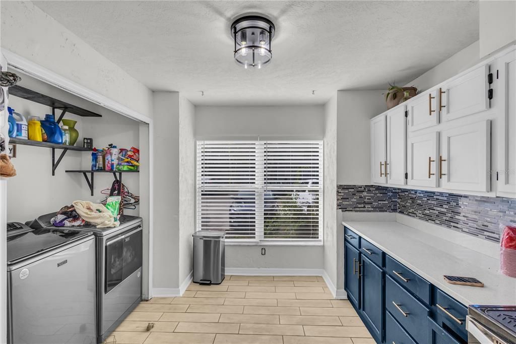 Activo con contrato: $234,999 (3 camas, 1 baños, 1280 Pies cuadrados)