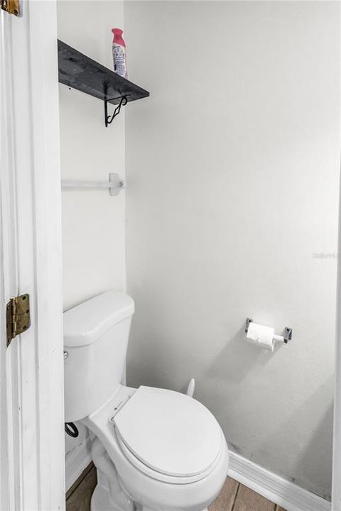 Activo con contrato: $234,999 (3 camas, 1 baños, 1280 Pies cuadrados)