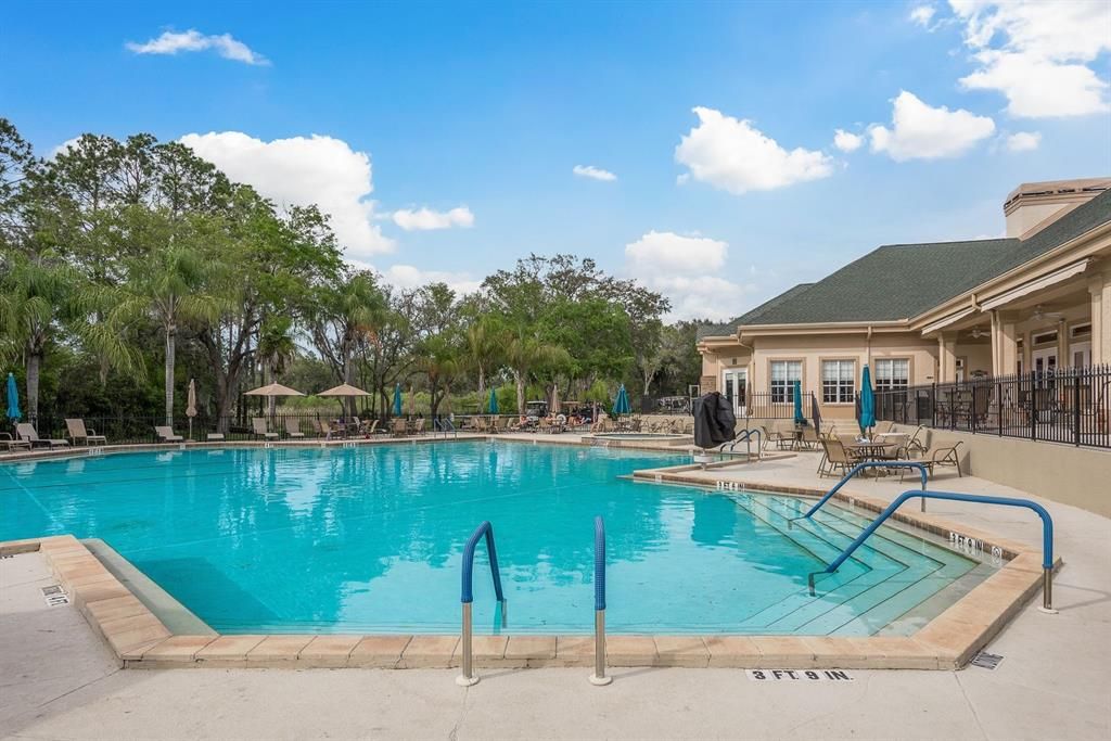 Activo con contrato: $359,000 (3 camas, 2 baños, 2168 Pies cuadrados)