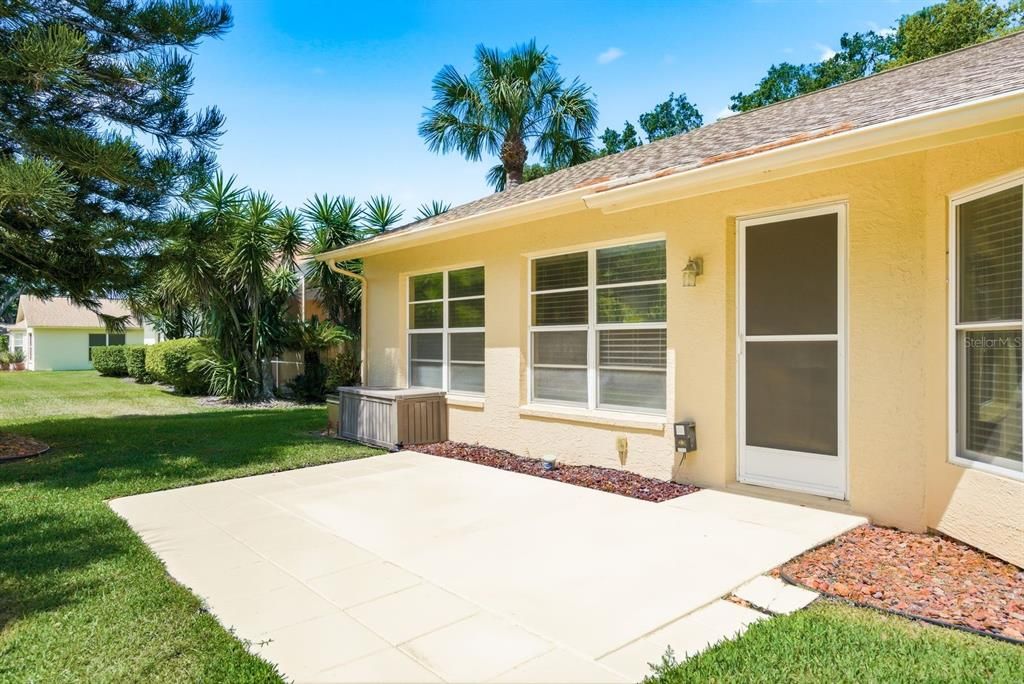 Activo con contrato: $359,000 (3 camas, 2 baños, 2168 Pies cuadrados)