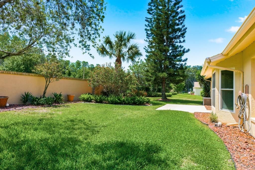 Activo con contrato: $359,000 (3 camas, 2 baños, 2168 Pies cuadrados)