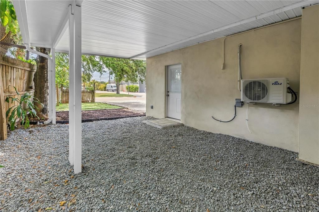 For Sale: $650,000 (4 beds, 0 baths, 2558 Square Feet)