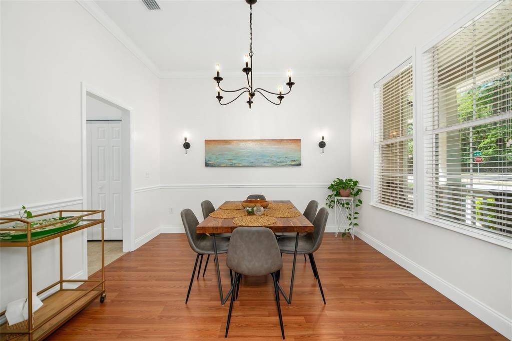En Venta: $480,000 (4 camas, 3 baños, 2351 Pies cuadrados)