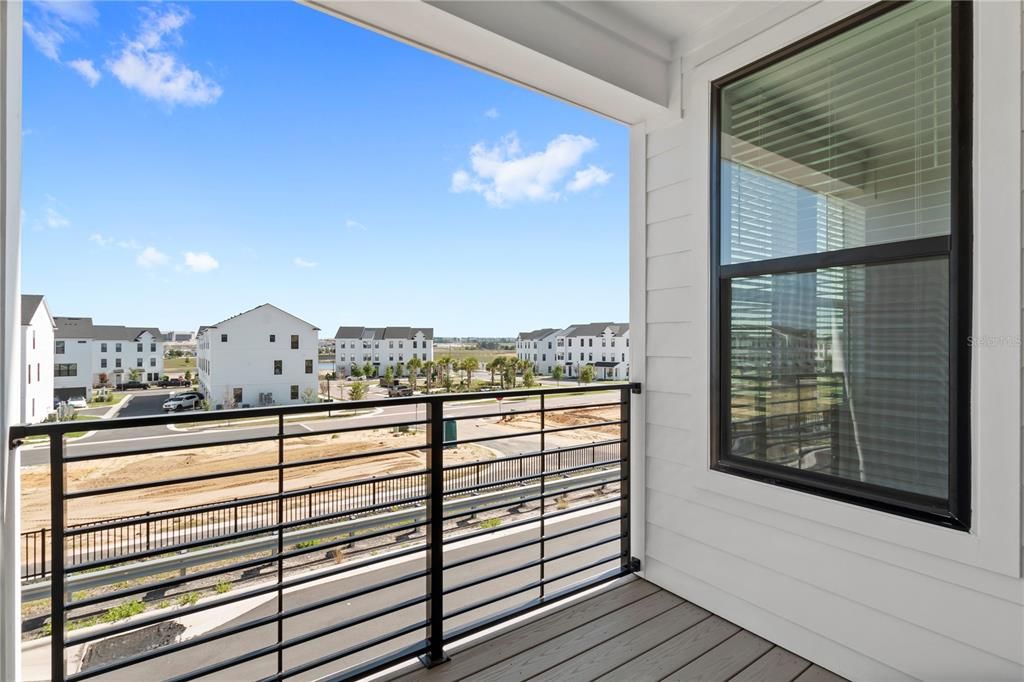 For Rent: $3,300 (3 beds, 3 baths, 1936 Square Feet)