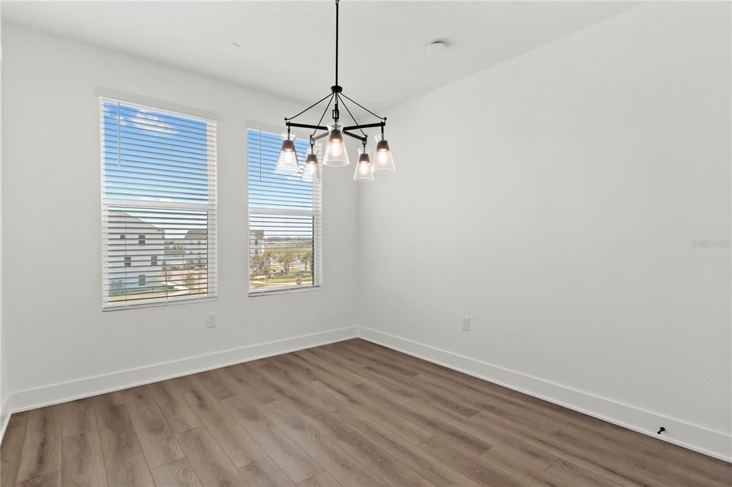 For Rent: $3,300 (3 beds, 3 baths, 1936 Square Feet)